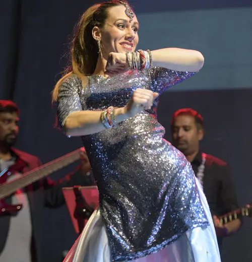 Bollywood Dancers performing in London