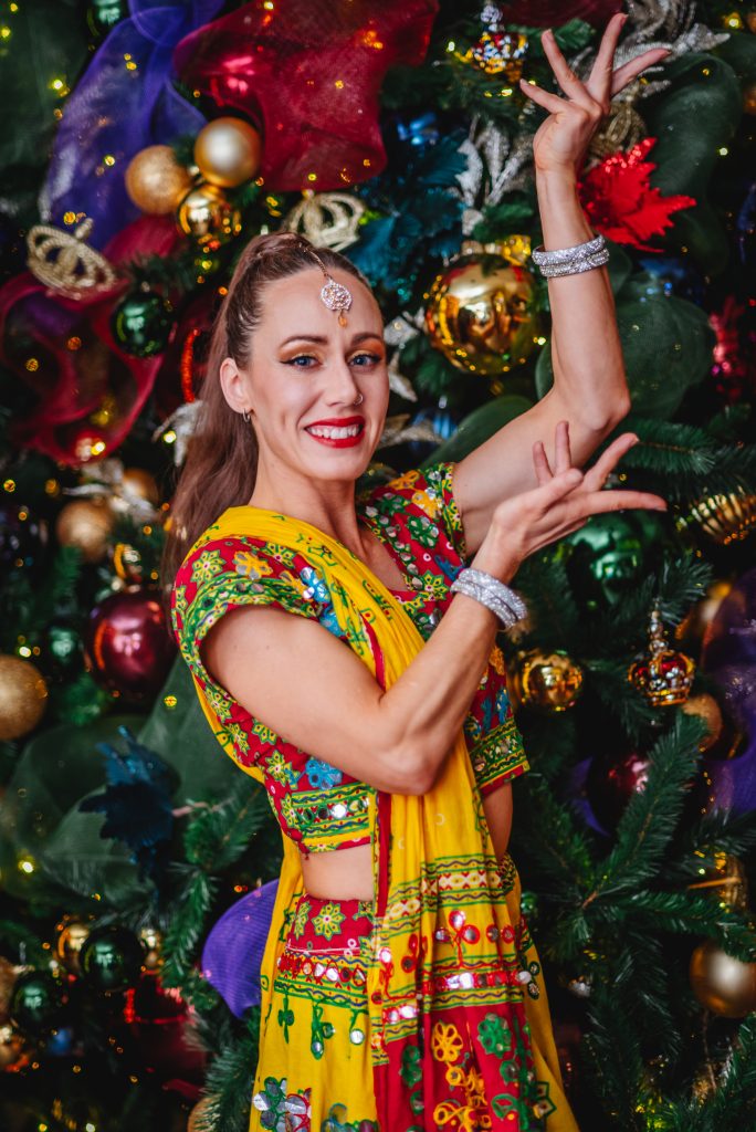 Bollywood-Indian-Dance-Showgirl-Hostess-Firebreather-Class-London-24