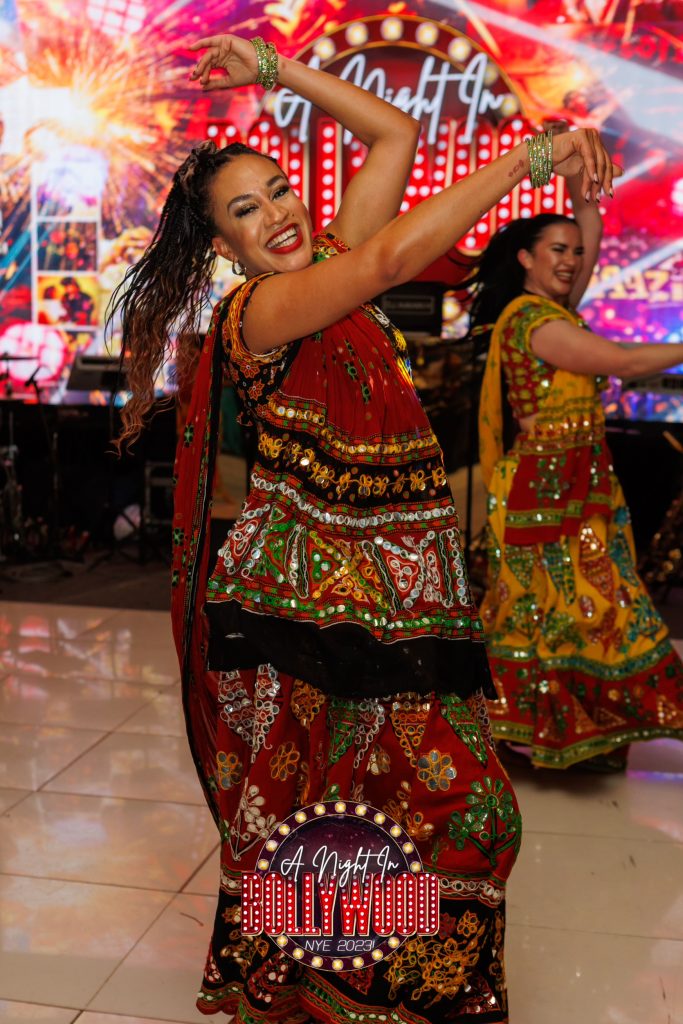 Bollywood-Indian-Dance-Showgirl-Hostess-Firebreather-Class-London-26