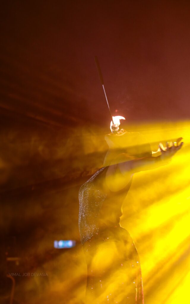 Fire-Bollywood-Indian-Dance-Showgirl-Hostess-Firebreather-Class-London